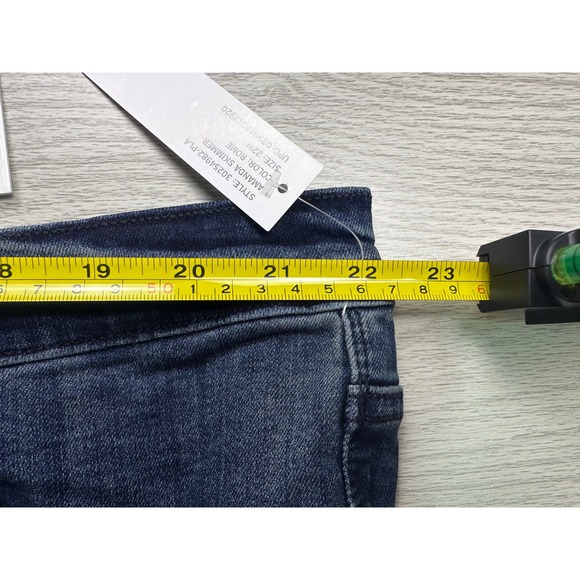 Gloria Vanderbilt Amanda Skimmer Jean Women 22W Blue Denim Slimming Panel Shorts - Picture 9 of 12